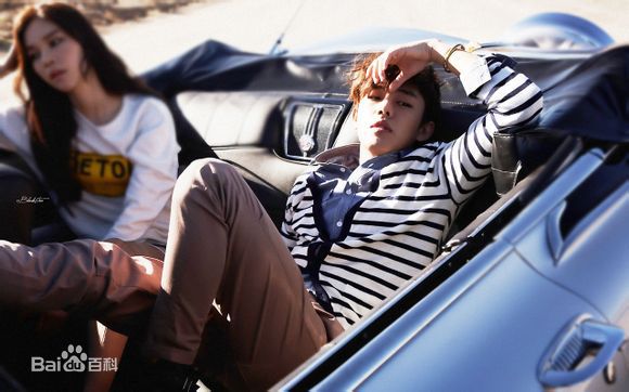 刘亚仁(Yoo Ah In、ユアイン)百变型男前后照片