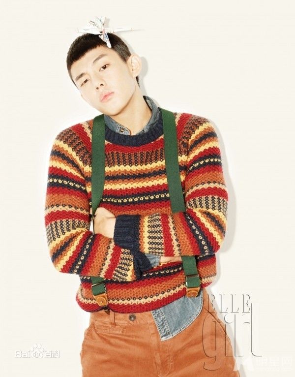 刘亚仁(Yoo Ah In、ユアイン)百变型男前后照片