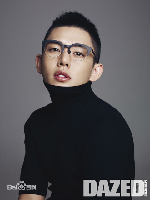 刘亚仁(Yoo Ah In、ユアイン)百变型男前后照片