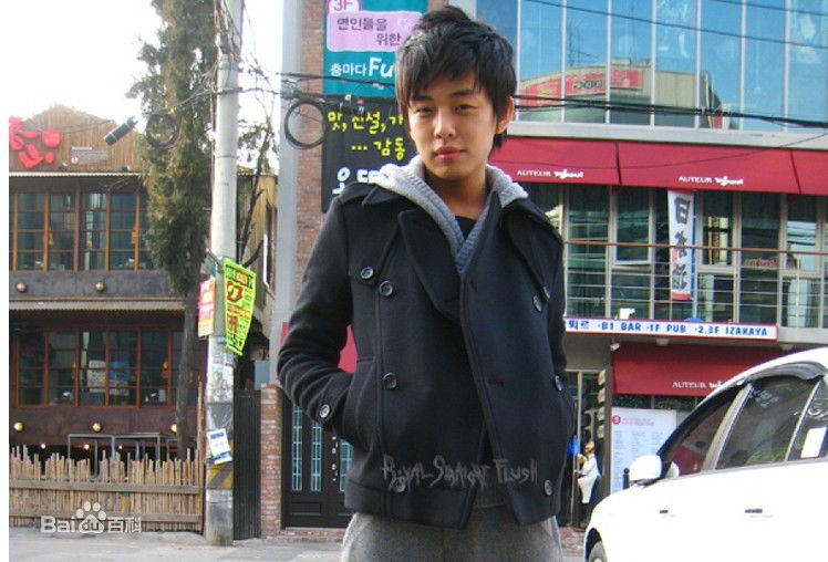 最新刘亚仁(Yoo Ah In、ユアイン)精彩图册