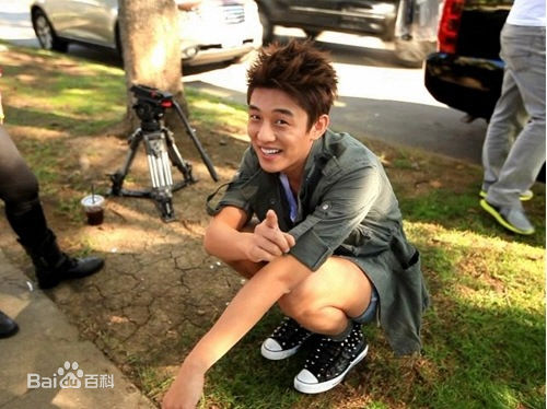 最新刘亚仁(Yoo Ah In、ユアイン)精彩图册