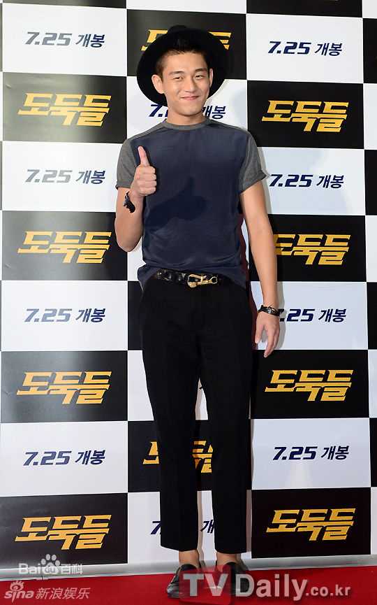 精选刘亚仁(Yoo Ah In、ユアイン)精彩图册