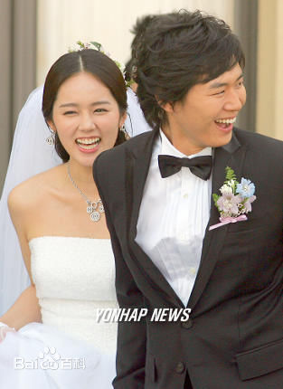 韩佳人(Han Ga In)延政勋与妻子图册