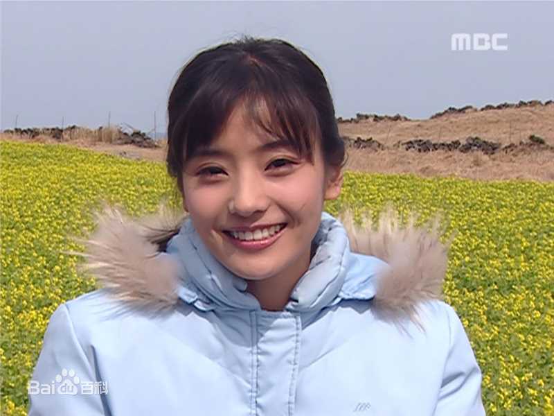 韩彩英(Han Chae Young、)影视形象素颜照相册