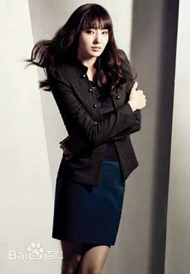 最新韩彩英(Han Chae Young、)性感图片
