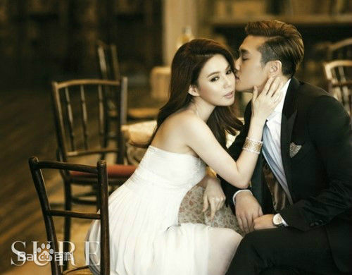 朴诗恩(Park Si Eun)和陈泰贤婚纱照图片图集