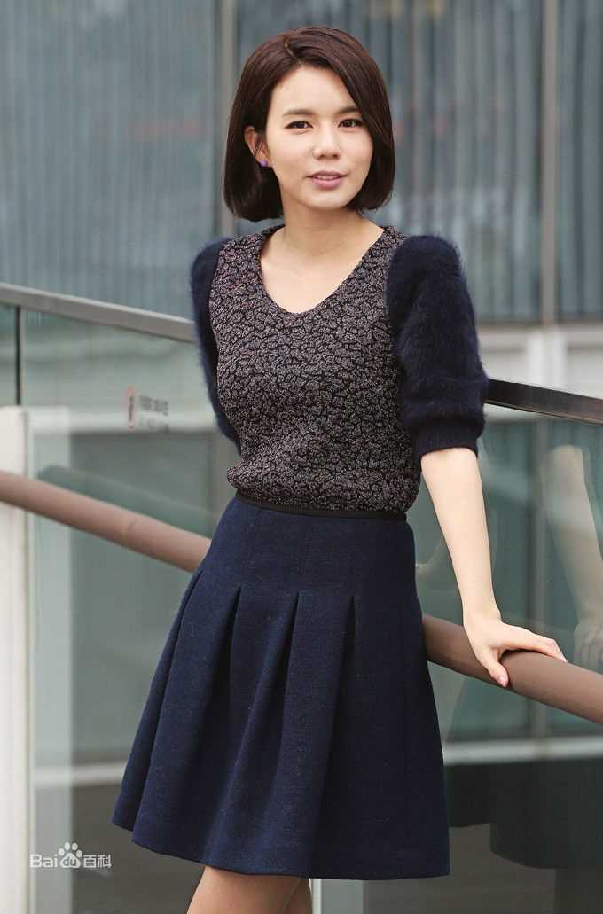 朴诗恩(Park Si Eun)最优质杂志相册