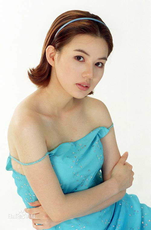 朴诗恩(Park Si Eun)最优质杂志相册