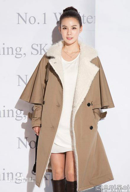 朴诗恩(Park Si Eun)最优质杂志相册