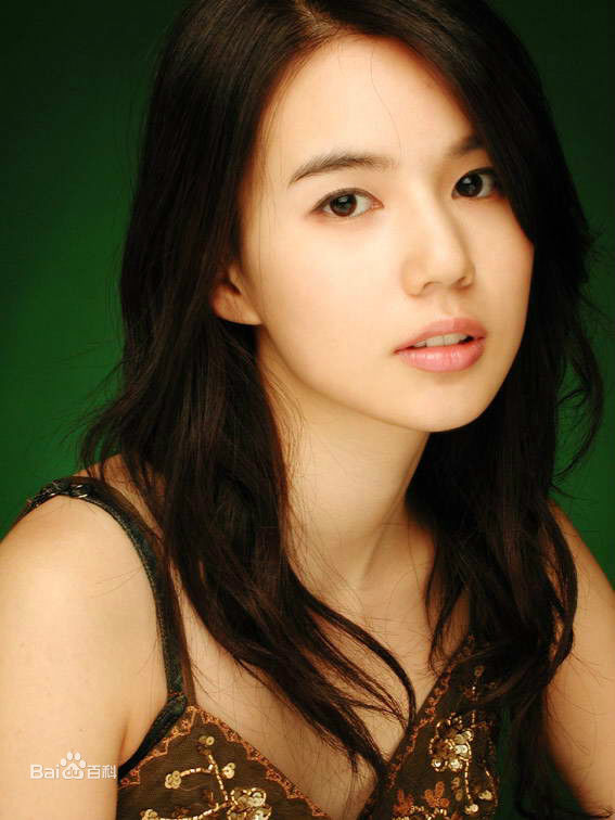 朴诗恩(Park Si Eun)最优质杂志相册