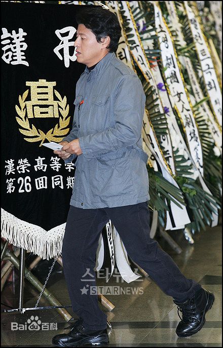 权海孝(Kwon Hae Hyo)生活照壁纸壁纸