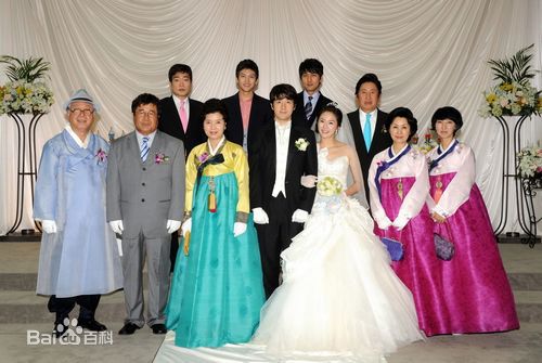 孙贤周(Son Hyun Joo/)作品精选剧照