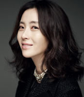 宋允儿(，Song Yoon A)最优质海报