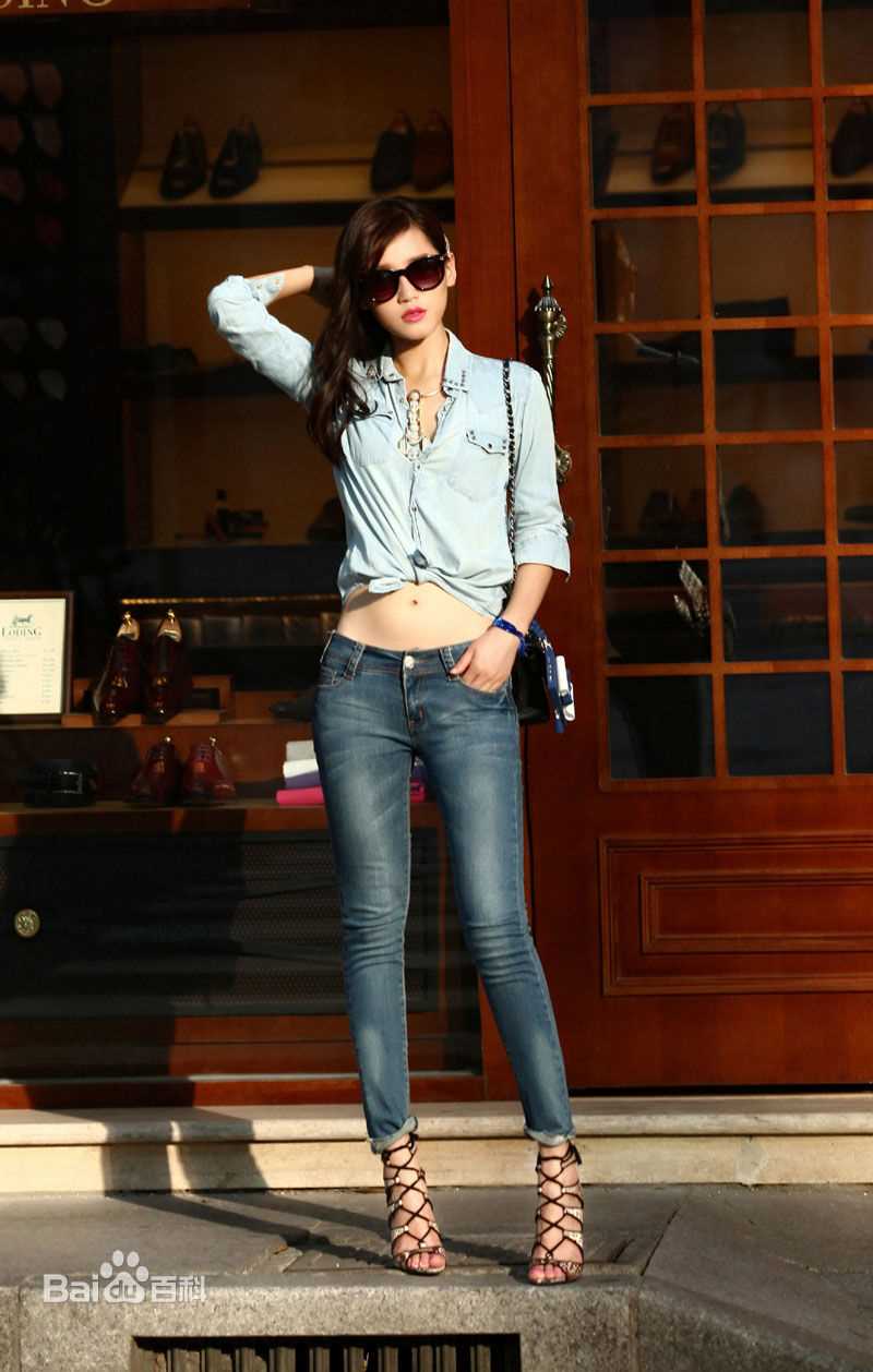 苏青(Su Qing)街拍素颜照壁纸