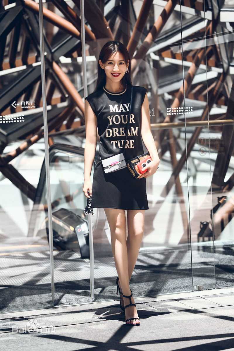 苏青(Su Qing)街拍素颜照壁纸