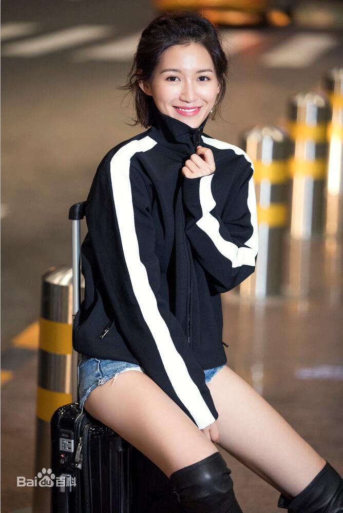 苏青(Su Qing)街拍素颜照壁纸