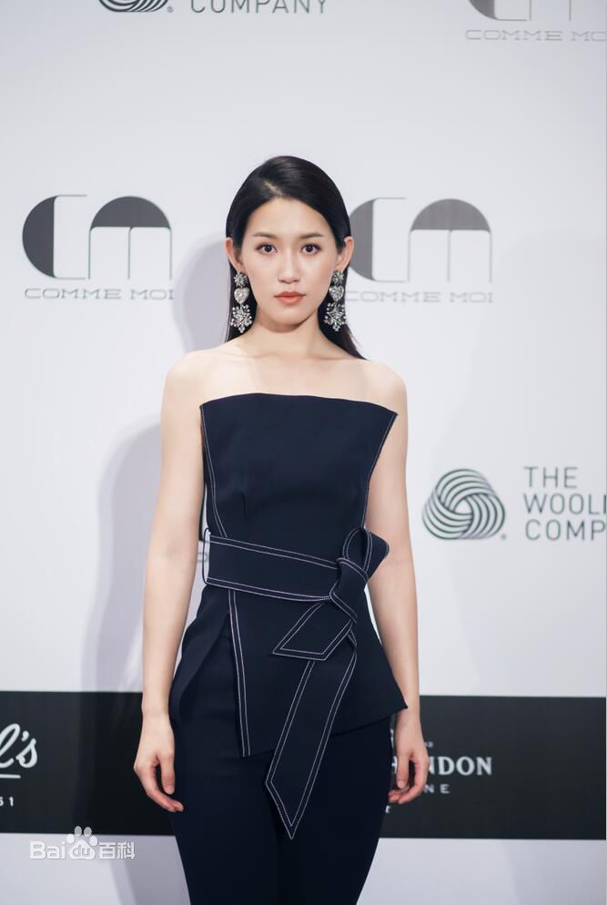 苏青(Su Qing)comme moi秋冬秀前后照片