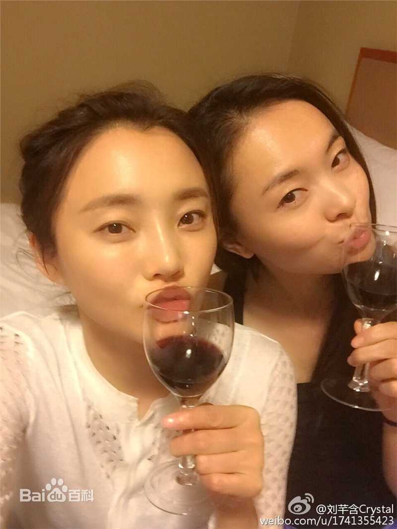 刘芊含(Crystal)芊含合影壁纸壁纸