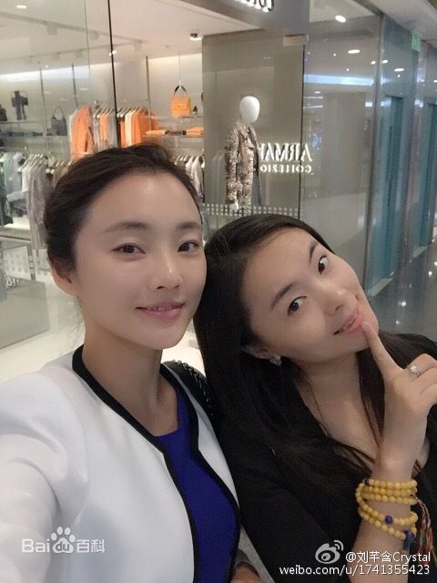 刘芊含(Crystal)芊含合影壁纸壁纸