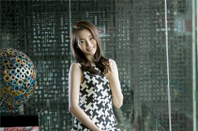 最新刘芊含(Crystal)壁纸