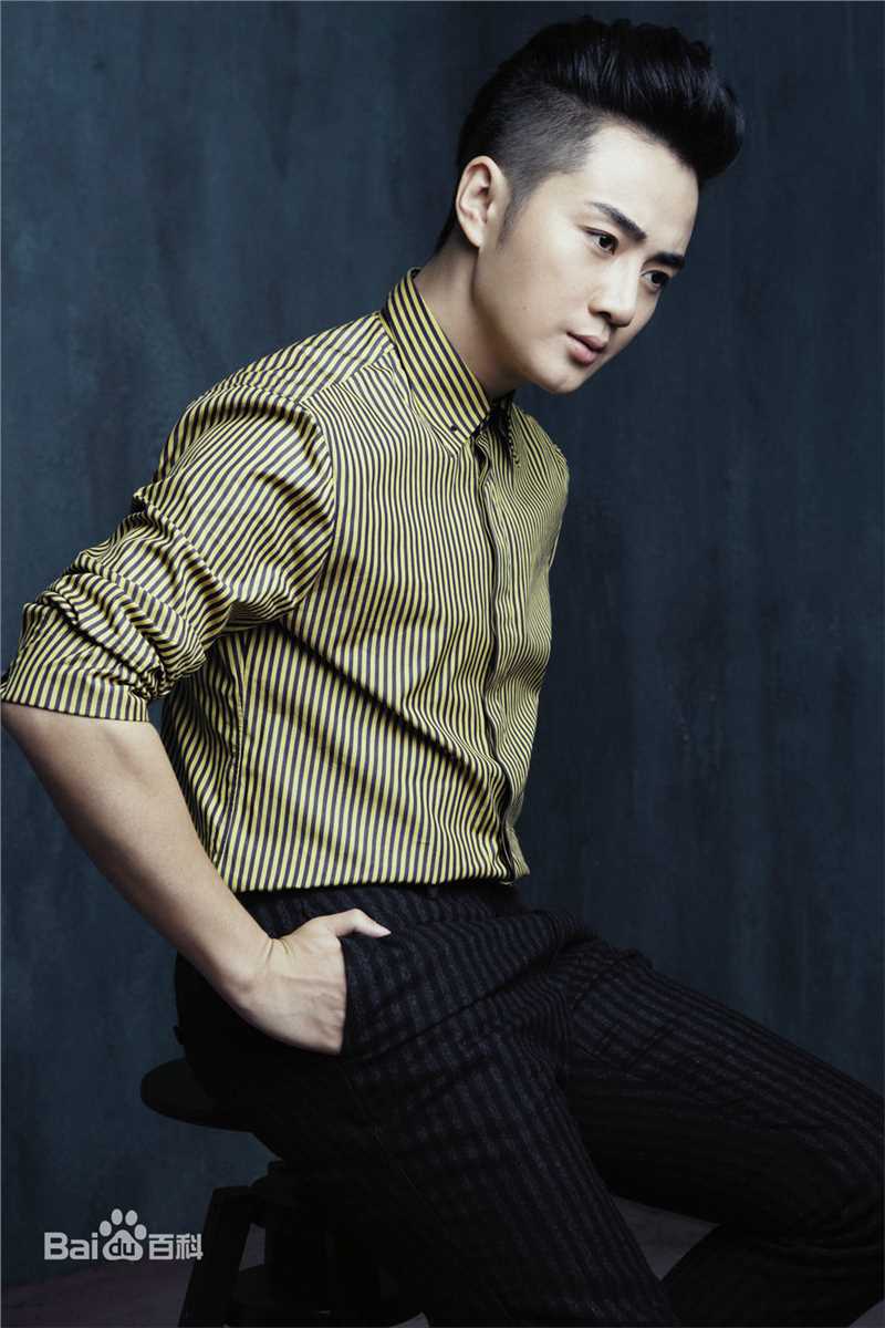 最全余少群素颜照