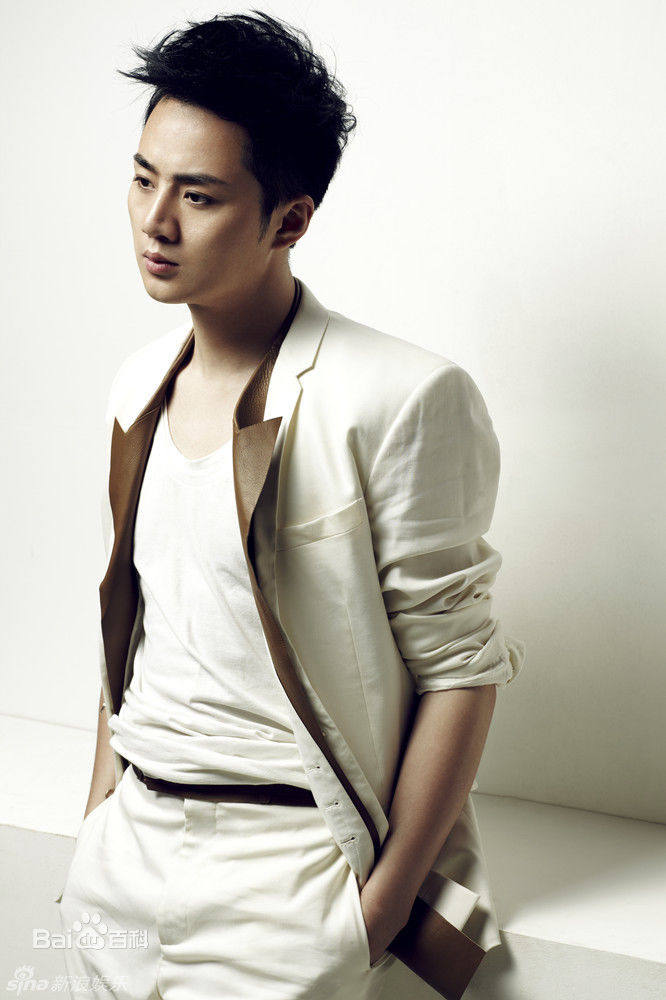 最全余少群素颜照