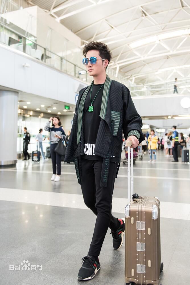 余少群街拍时刻壁纸壁纸