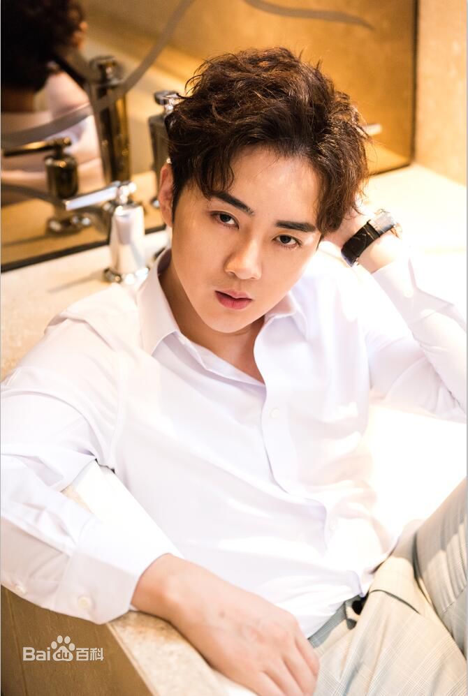 余少群高清图集