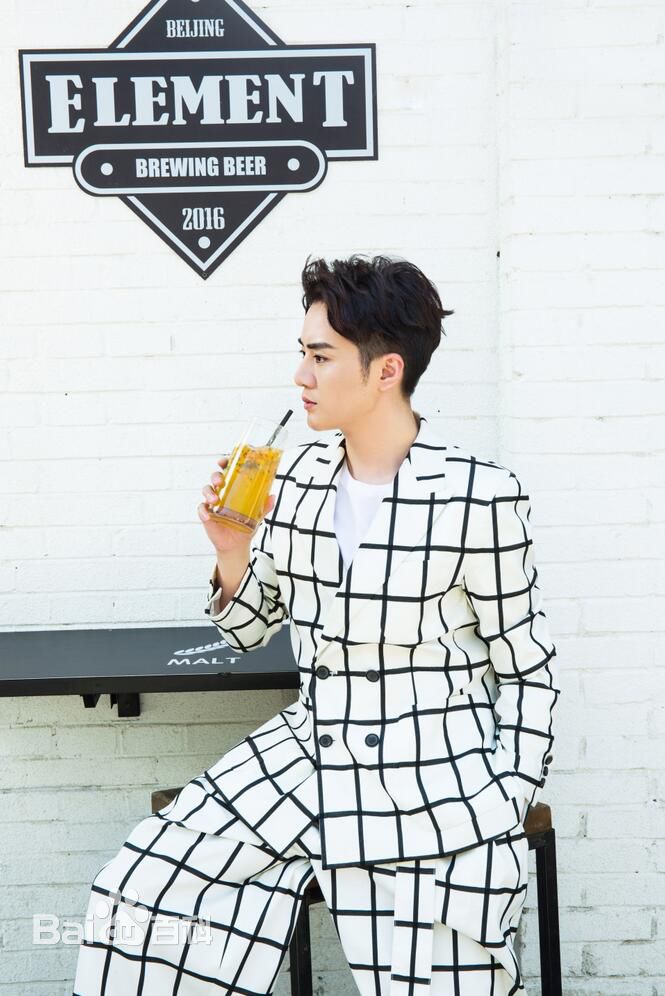 余少群最全时尚壁纸