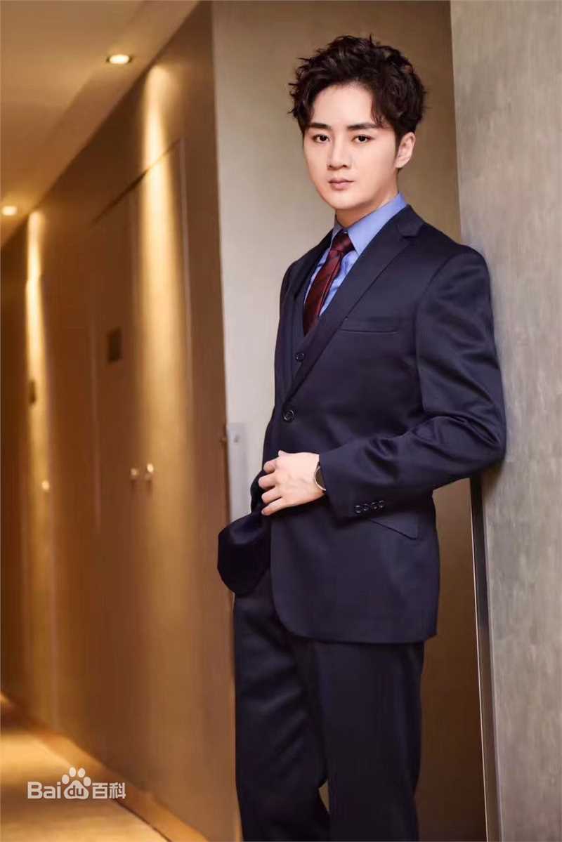 余少群最全时尚壁纸