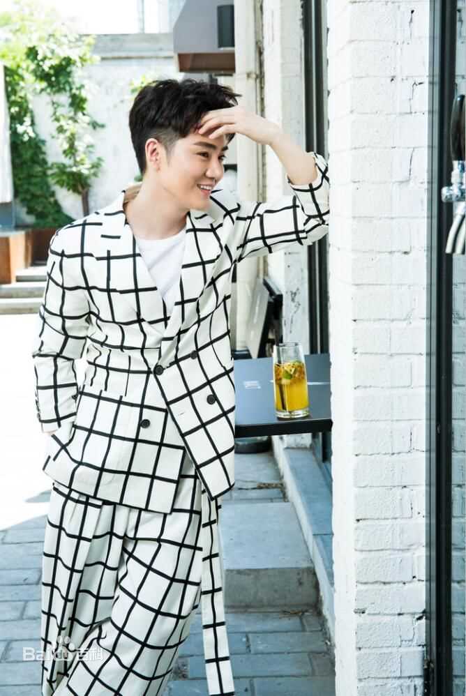 余少群最全时尚壁纸