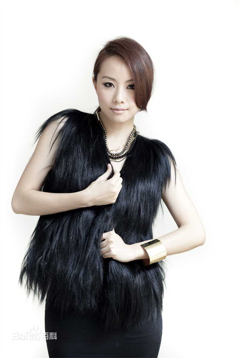 最新邓丽欣(Stephy Tang)精彩图册