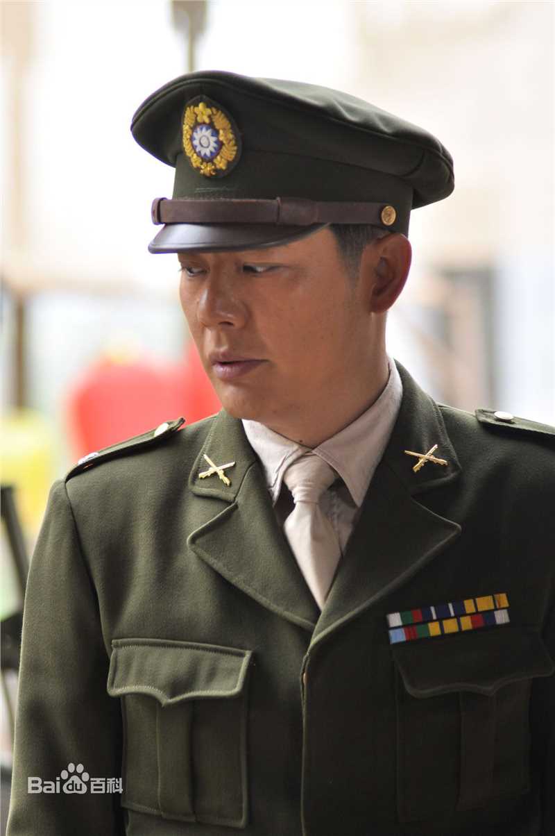 傅程鹏与狼共舞剧照