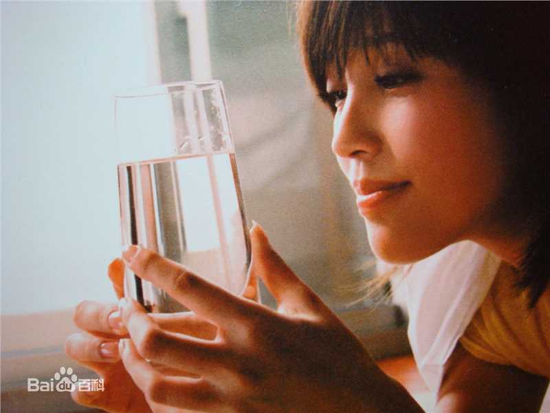 最新金莎(Kym)在《空气》中的图集