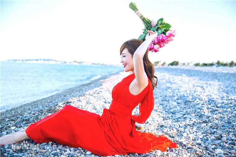 金莎(Kym)香水美图壁纸壁纸