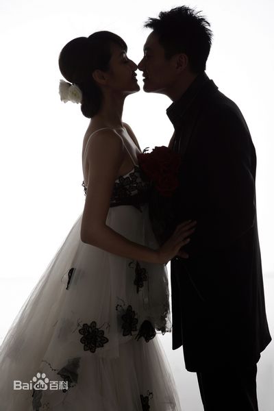 曹颖(Cao Ying)婚纱照——斑颖幸福图片图册