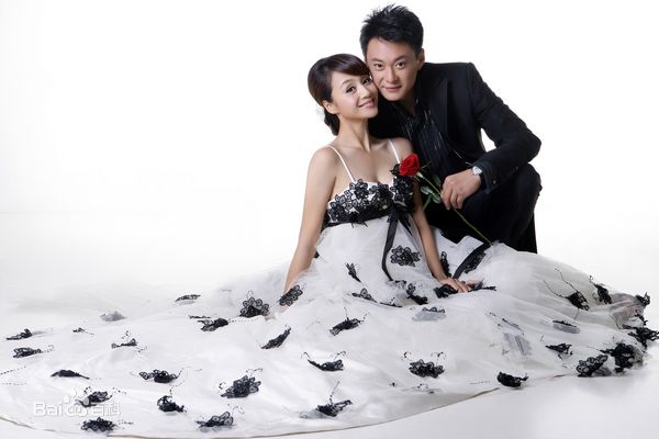 曹颖(Cao Ying)婚纱照——斑颖幸福图片图册