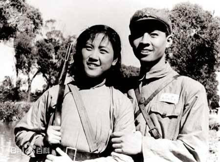 高清陶玉玲在《柳堡的故事》饰田学英（二妹子）中的图集