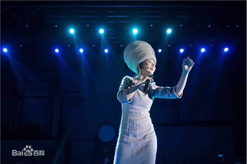 符莹(aduo)阿朵LIVE秀前后照片