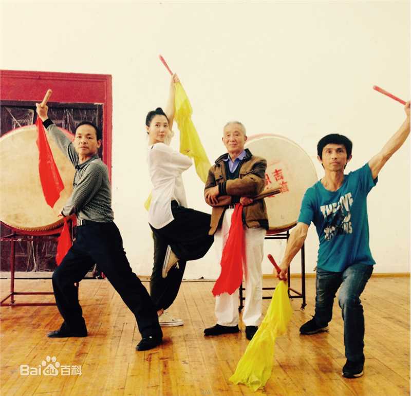 符莹(aduo)阿朵民族风采壁纸壁纸