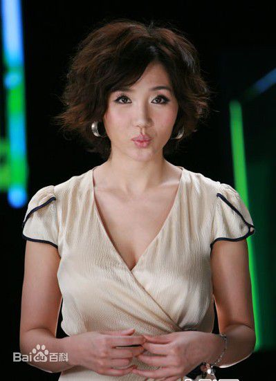 最优质符莹(aduo)在2009年主持《光影星播客》中的相册