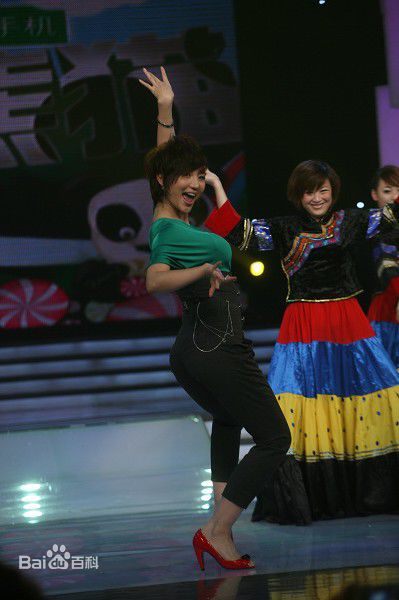 符莹(aduo)阿朵参加快乐大本营壁纸壁纸