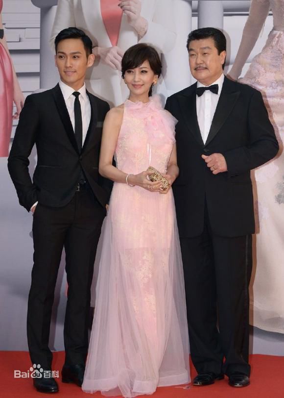 赵雅芝(Angie Chiu)与家人素颜照相册