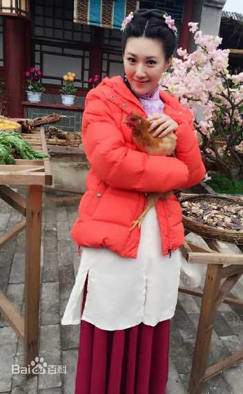 侯梦瑶片场花絮图册