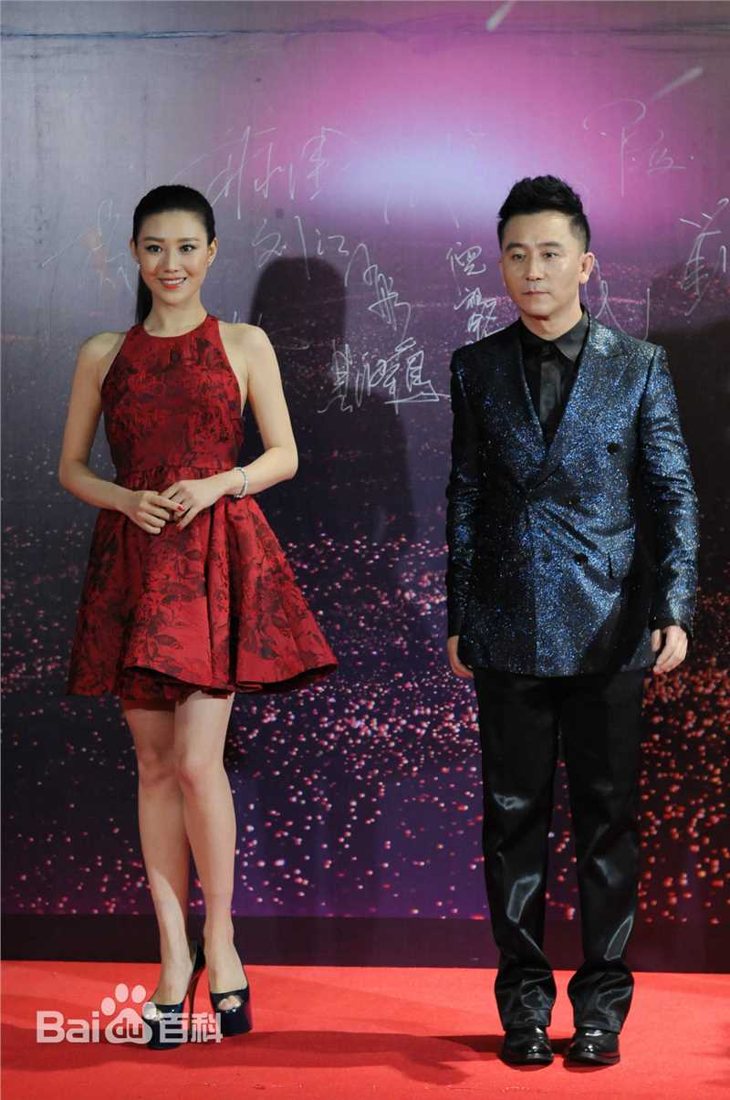 侯梦瑶出席2014金鹰节颁奖礼照片前后照片