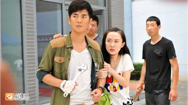 张晓龙在《爱情面前谁怕谁》郑天乐形象中的