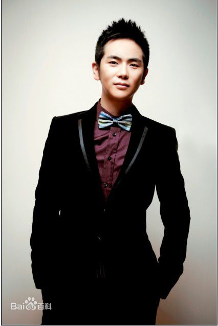 张晓龙宣传照壁纸壁纸