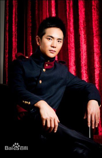 张晓龙宣传照壁纸壁纸