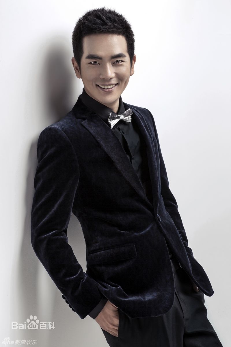 张晓龙宣传照素颜照相册