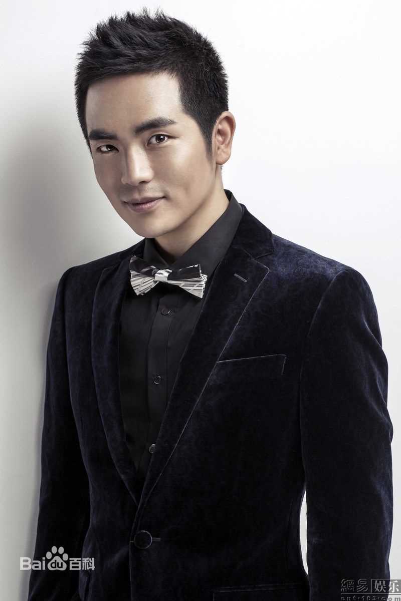 张晓龙宣传照素颜照相册